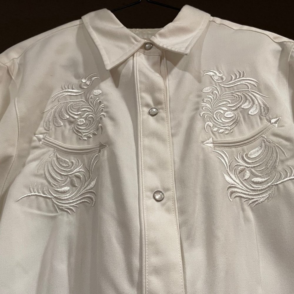 ROPER RETRO WESTERN WHITE PEARL SNAP SHIRT, SZ M